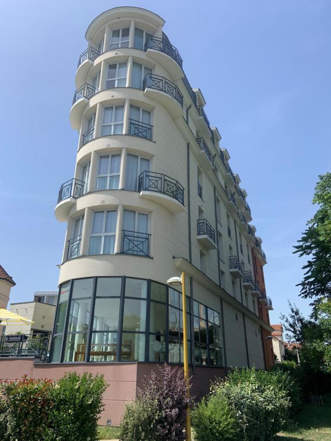 Residhome Neuilly Bords De Marne Zewnętrze zdjęcie